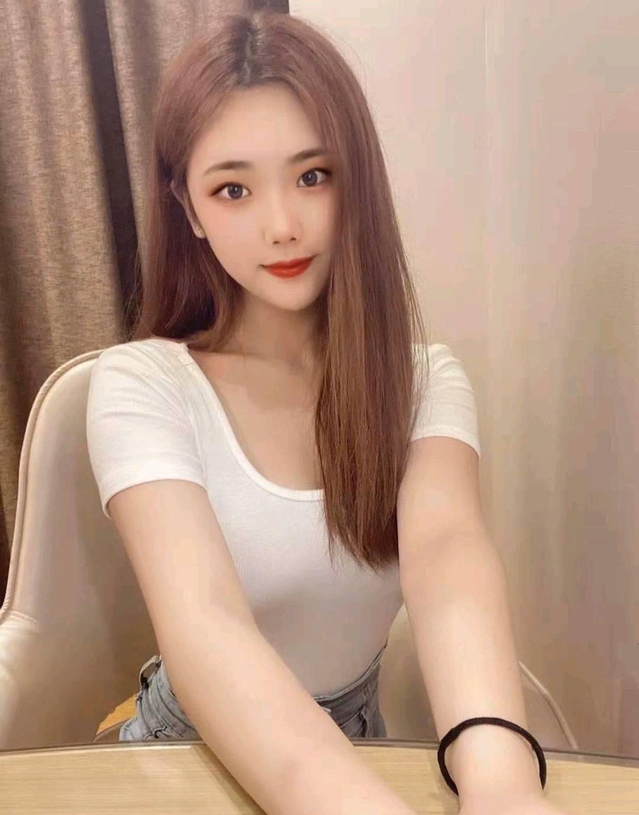 模特学生兼职妹妹